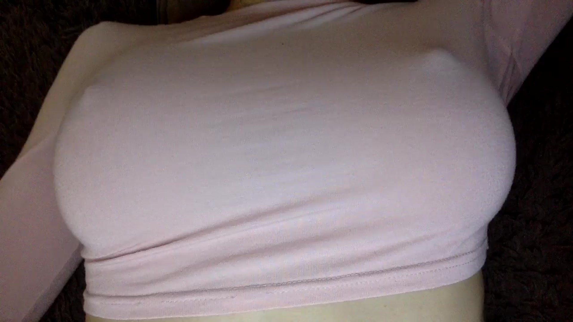 Gallery image thumbnail from EgoisticKitty's myfreecams stream on, 05/14/2024, 11:07 image 18 of 20