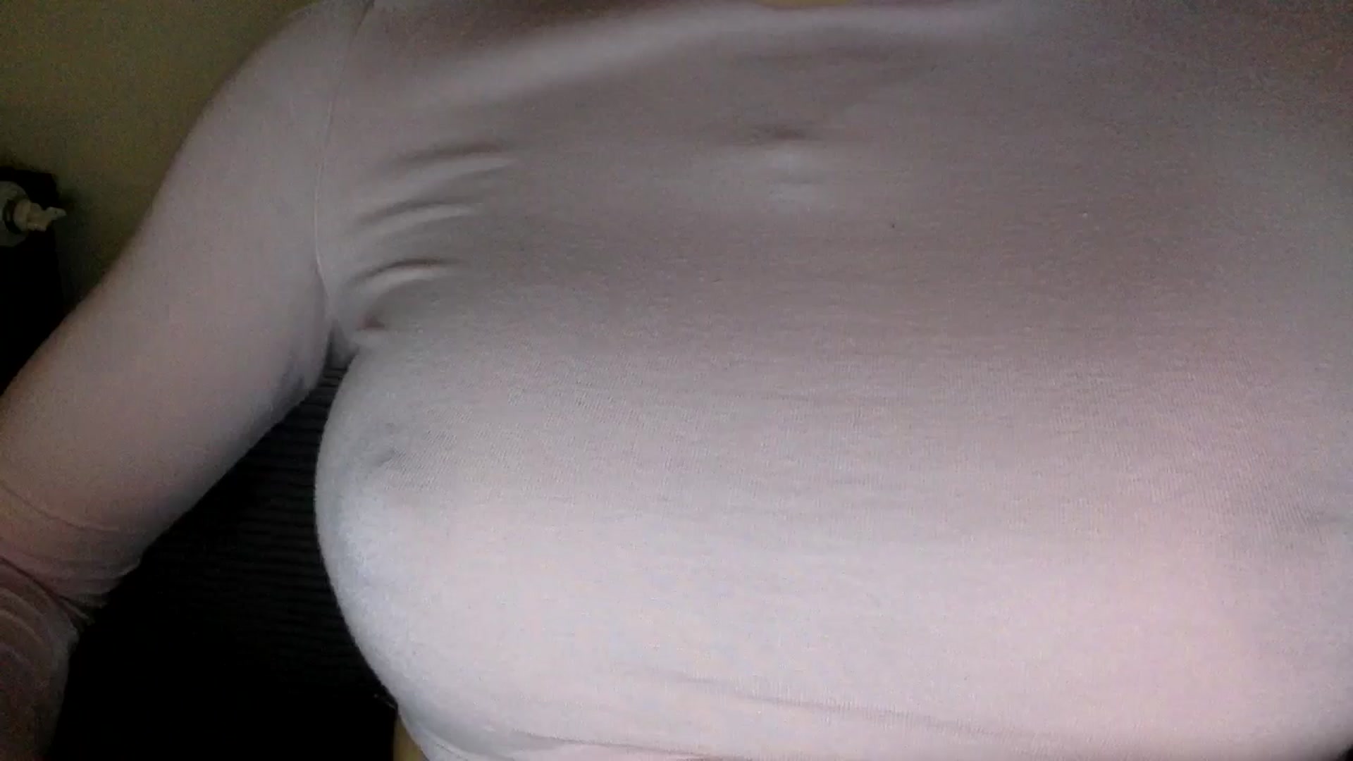 Gallery image thumbnail from EgoisticKitty's myfreecams stream on, 05/14/2024, 12:22 image 8 of 20