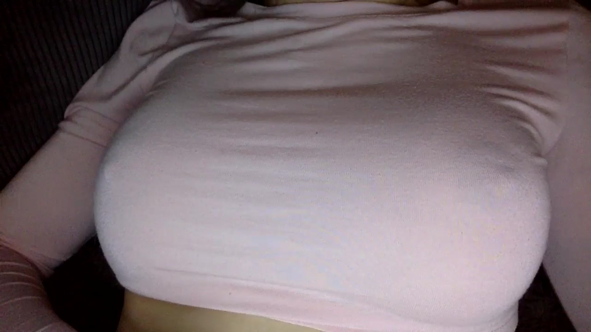Gallery image thumbnail from EgoisticKitty's myfreecams stream on, 05/14/2024, 13:04 image 12 of 20