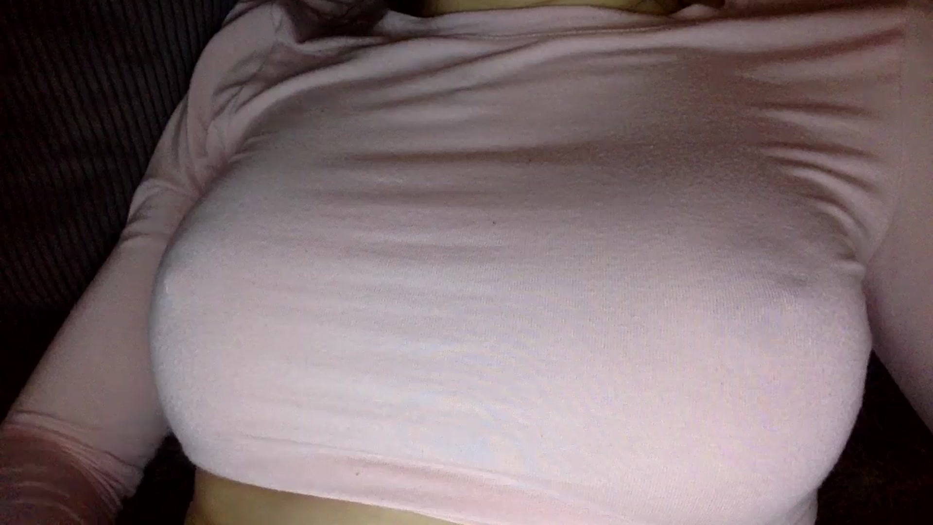 Gallery image thumbnail from EgoisticKitty's myfreecams stream on, 05/14/2024, 13:04 image 15 of 20