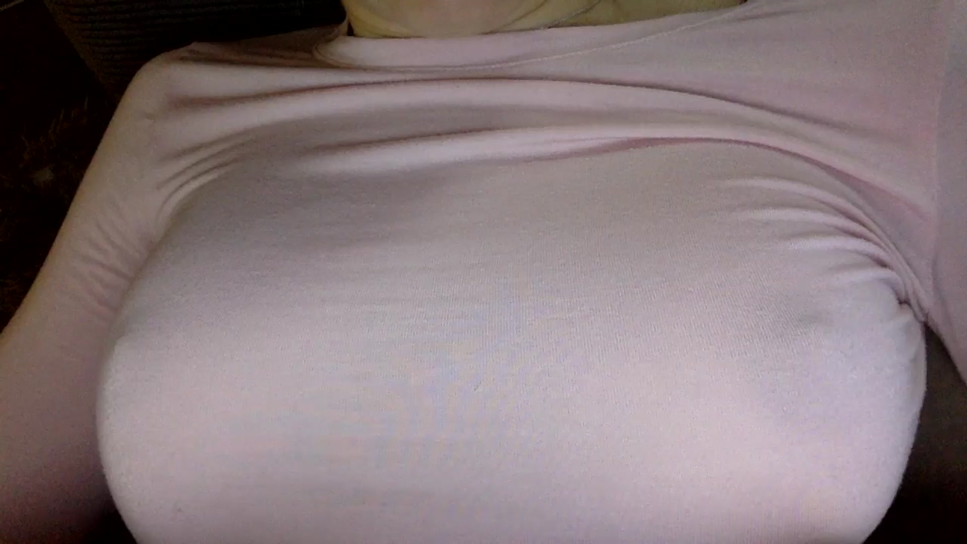 Gallery image thumbnail from EgoisticKitty's myfreecams stream on, 05/15/2024, 11:48 image 14 of 20