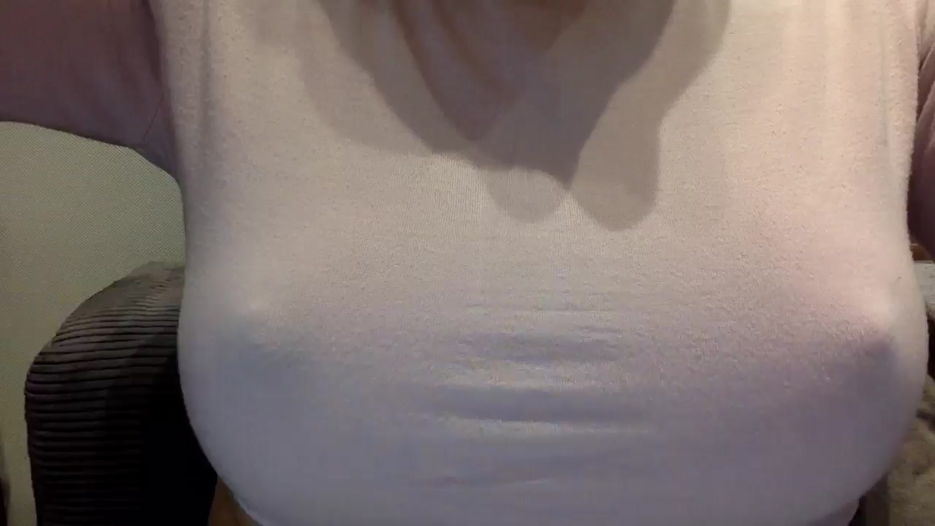 Gallery image thumbnail from EgoisticKitty's myfreecams stream on, 05/16/2024, 10:00 image 14 of 20