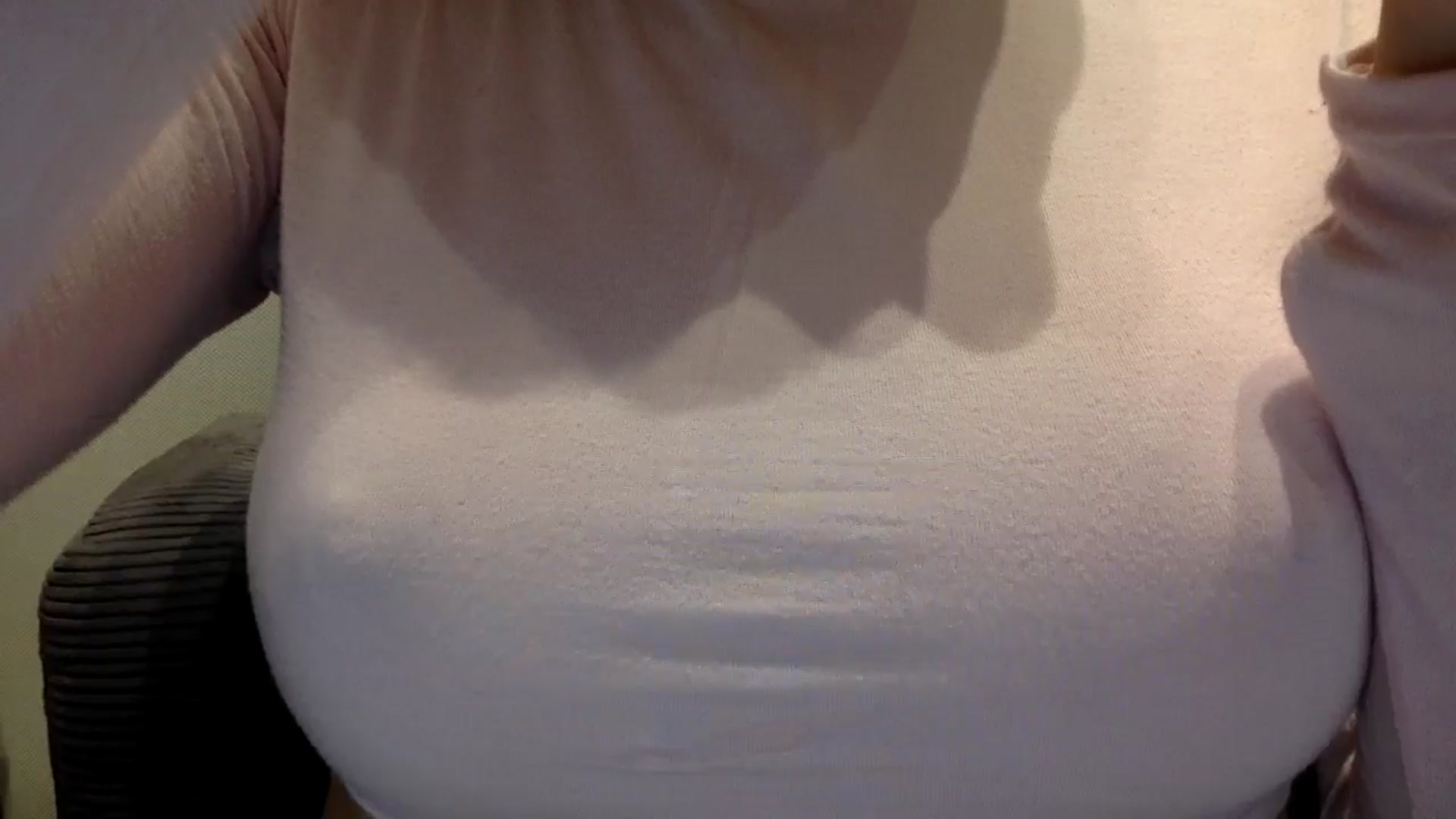 Gallery image thumbnail from EgoisticKitty's myfreecams stream on, 05/16/2024, 10:00 image 16 of 20