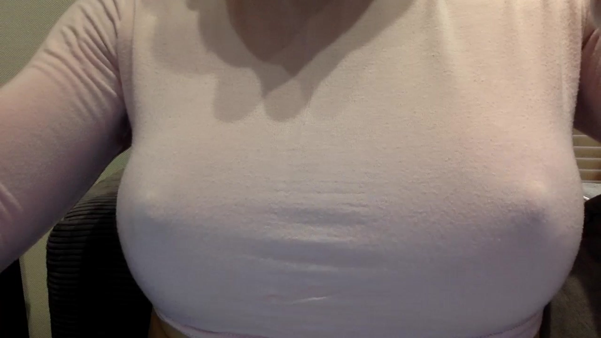 Gallery image thumbnail from EgoisticKitty's myfreecams stream on, 05/16/2024, 10:00 image 2 of 20