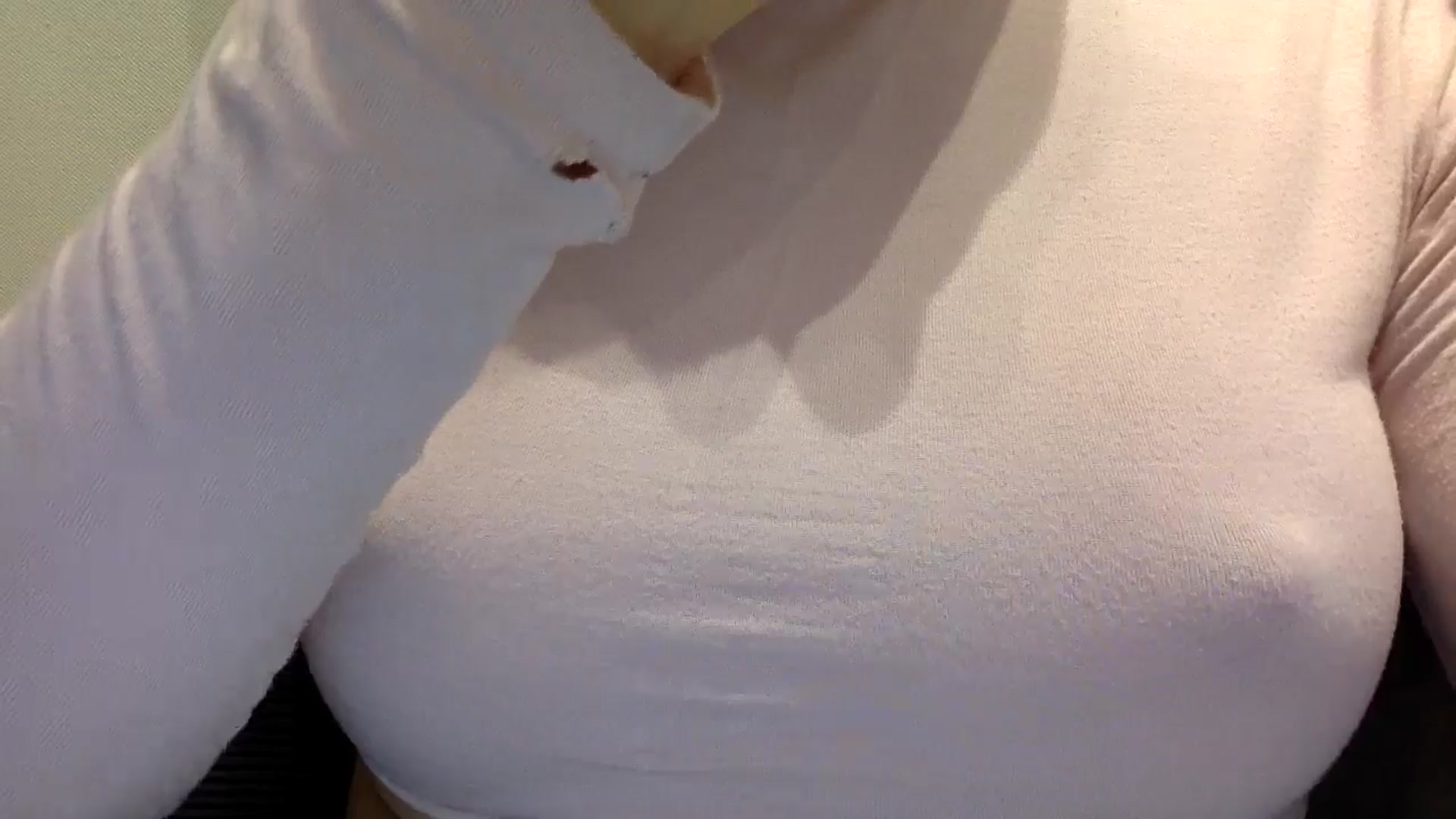 Gallery image thumbnail from EgoisticKitty's myfreecams stream on, 05/16/2024, 12:18 image 20 of 20