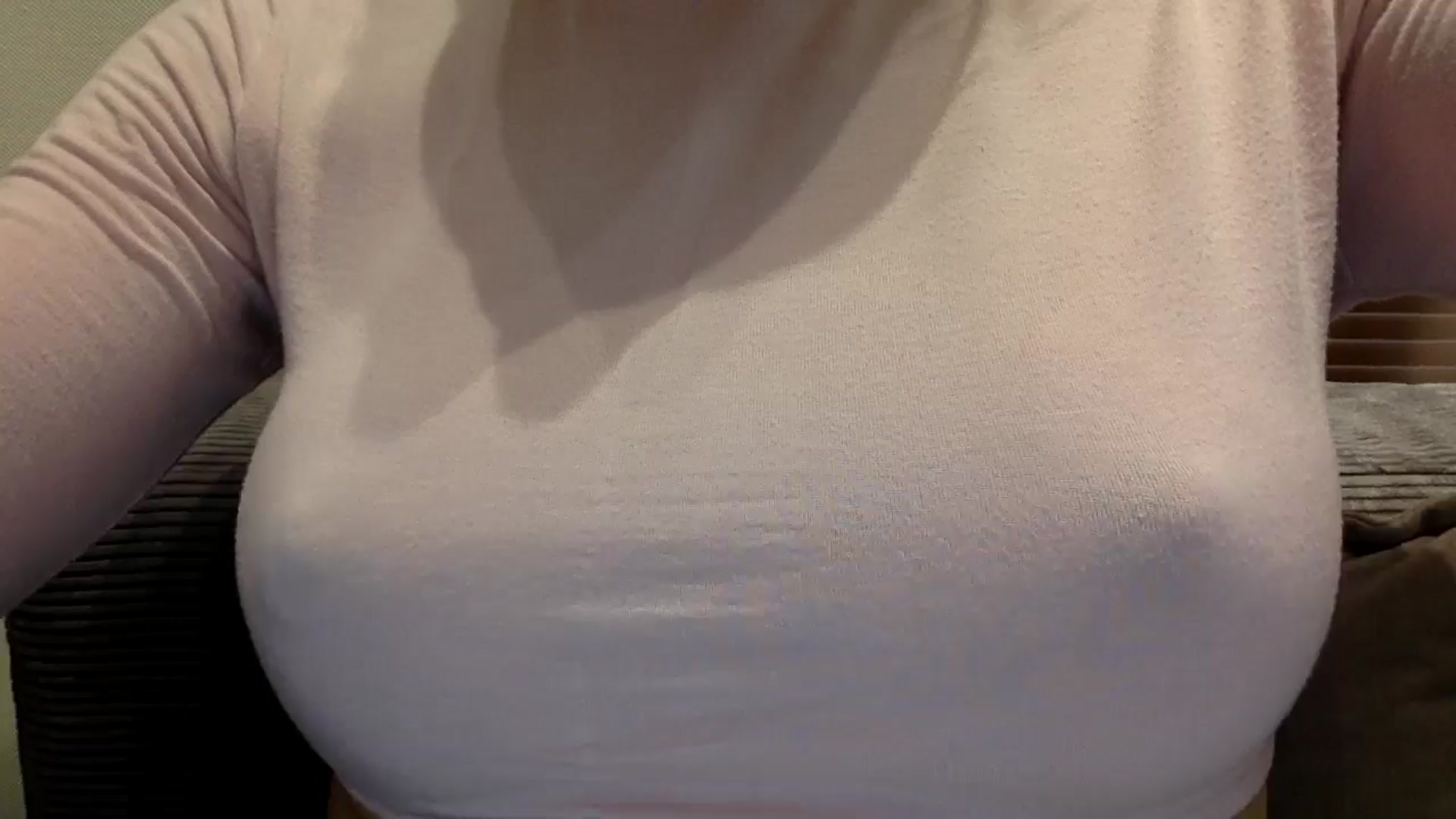 Gallery image thumbnail from EgoisticKitty's myfreecams stream on, 05/16/2024, 12:18 image 14 of 20