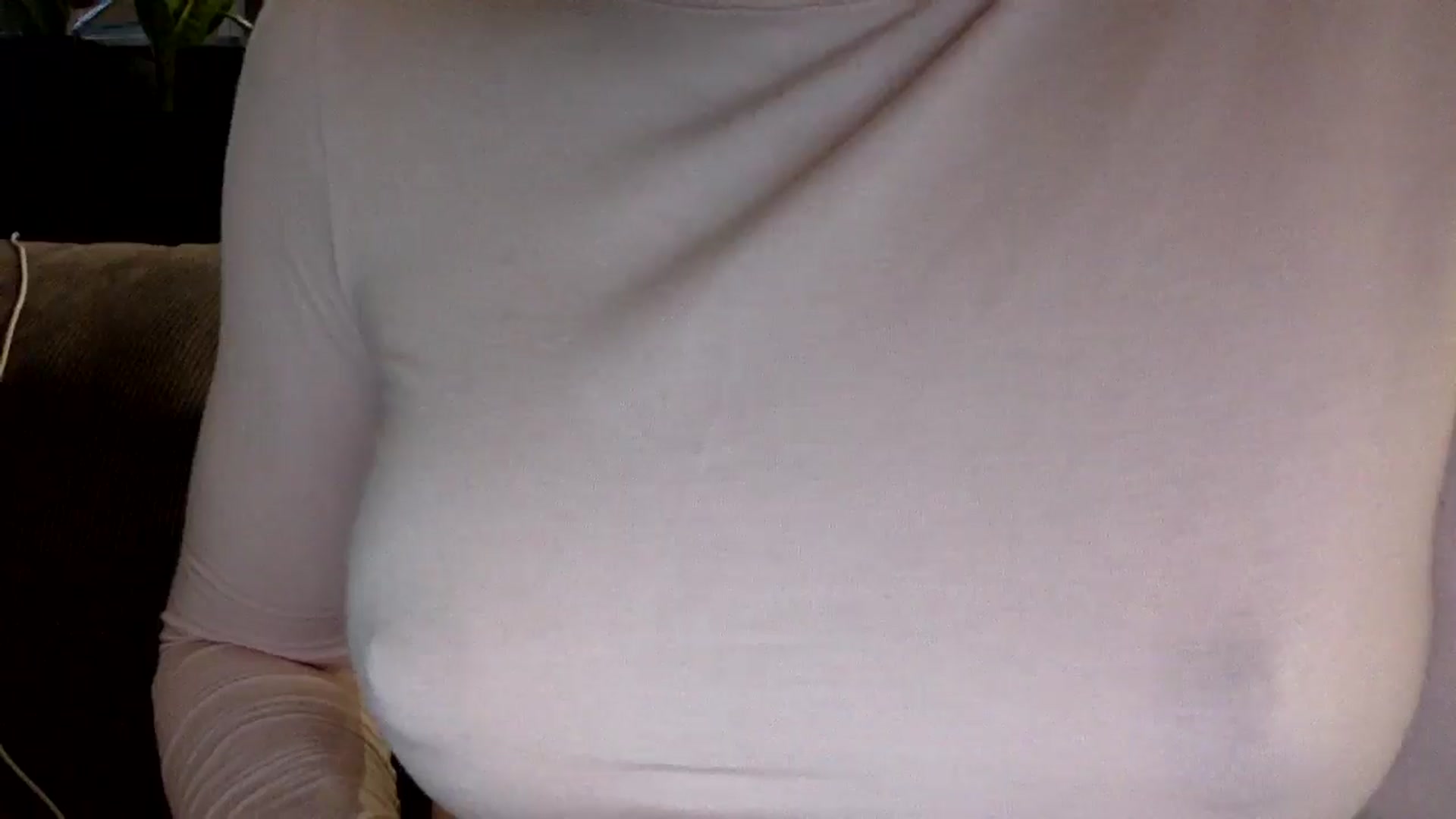 Gallery image thumbnail from EgoisticKitty's myfreecams stream on, 05/17/2024, 12:34 image 11 of 20
