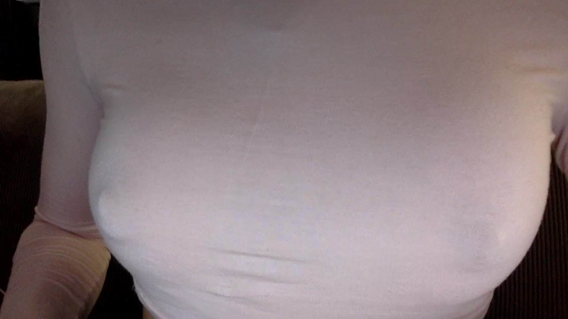 Gallery image thumbnail from EgoisticKitty's myfreecams stream on, 05/17/2024, 12:34 image 4 of 20
