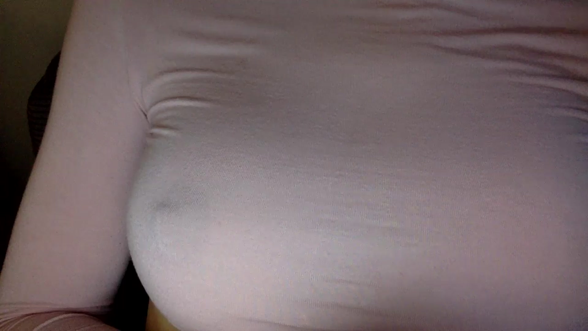 Gallery image thumbnail from EgoisticKitty's myfreecams stream on, 05/19/2024, 10:22 image 14 of 20