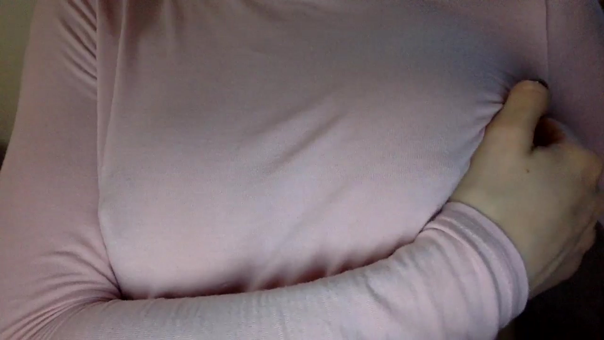 Gallery image thumbnail from EgoisticKitty's myfreecams stream on, 05/19/2024, 11:15 image 8 of 20