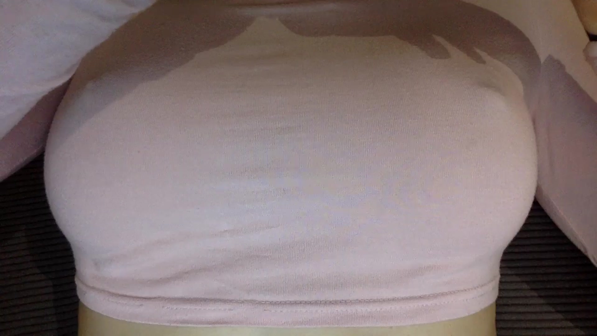 Gallery image thumbnail from EgoisticKitty's myfreecams stream on, 05/19/2024, 15:57 image 19 of 20