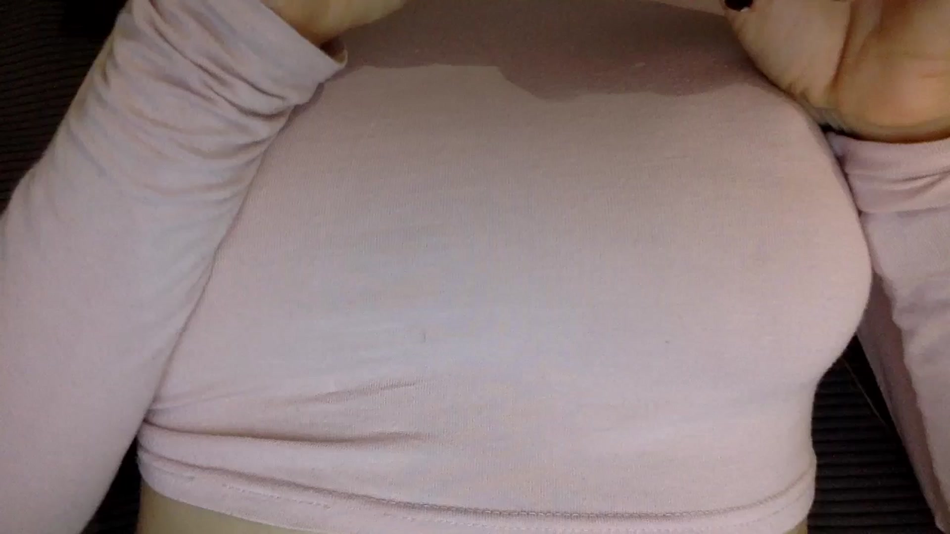 Gallery image thumbnail from EgoisticKitty's myfreecams stream on, 05/19/2024, 15:57 image 13 of 20