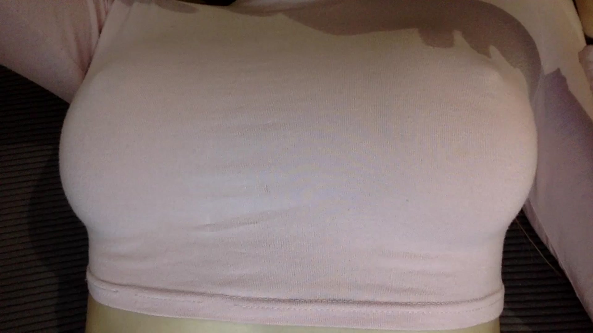 Gallery image thumbnail from EgoisticKitty's myfreecams stream on, 05/19/2024, 15:57 image 15 of 20