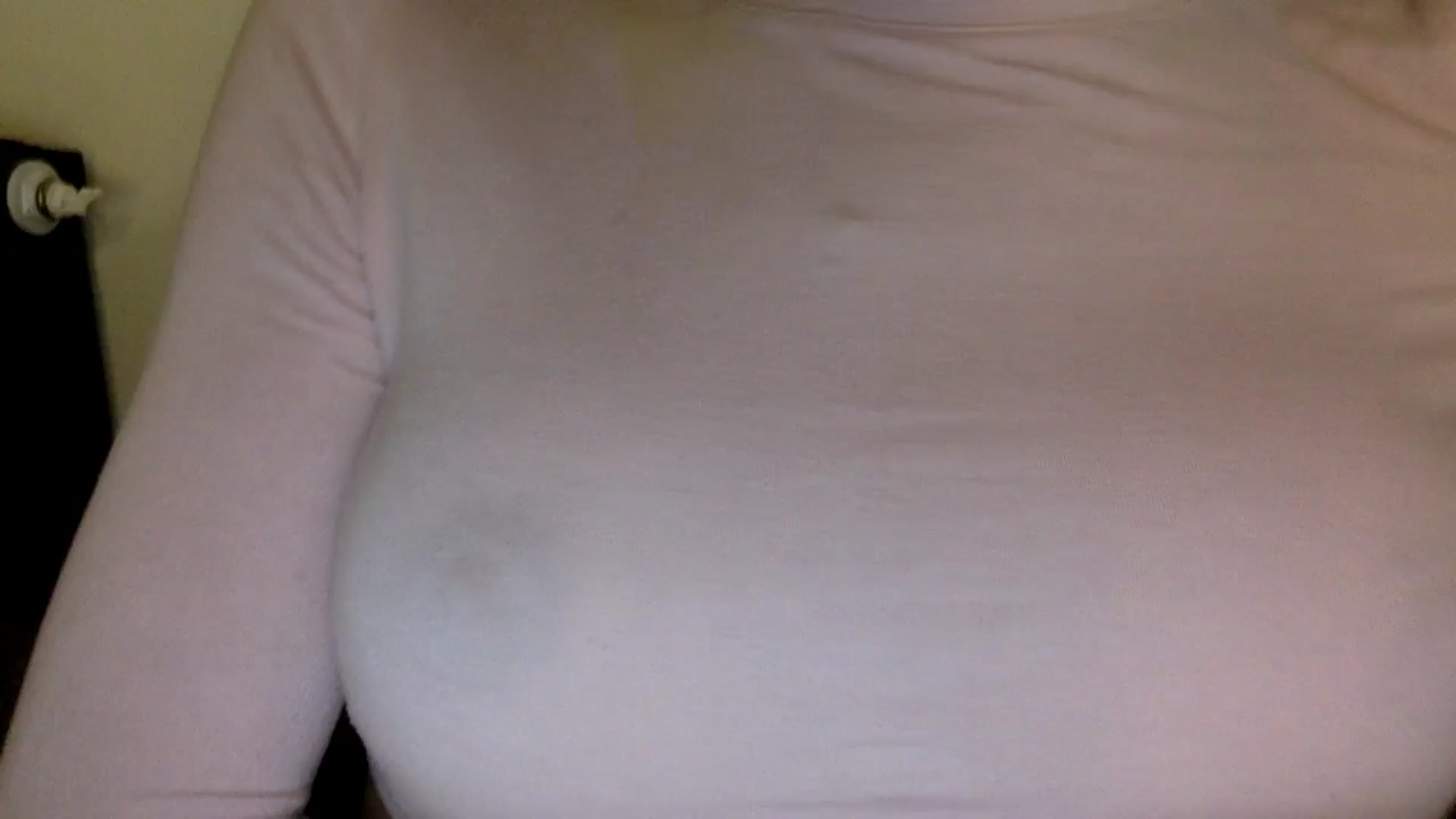 Gallery image thumbnail from EgoisticKitty's myfreecams stream on, 05/19/2024, 16:25 image 1 of 20