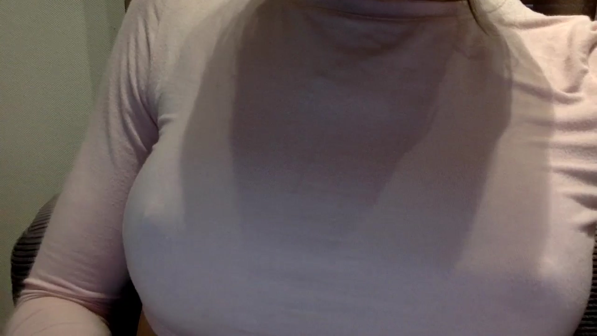 Gallery image thumbnail from EgoisticKitty's myfreecams stream on, 05/20/2024, 10:05 image 14 of 20
