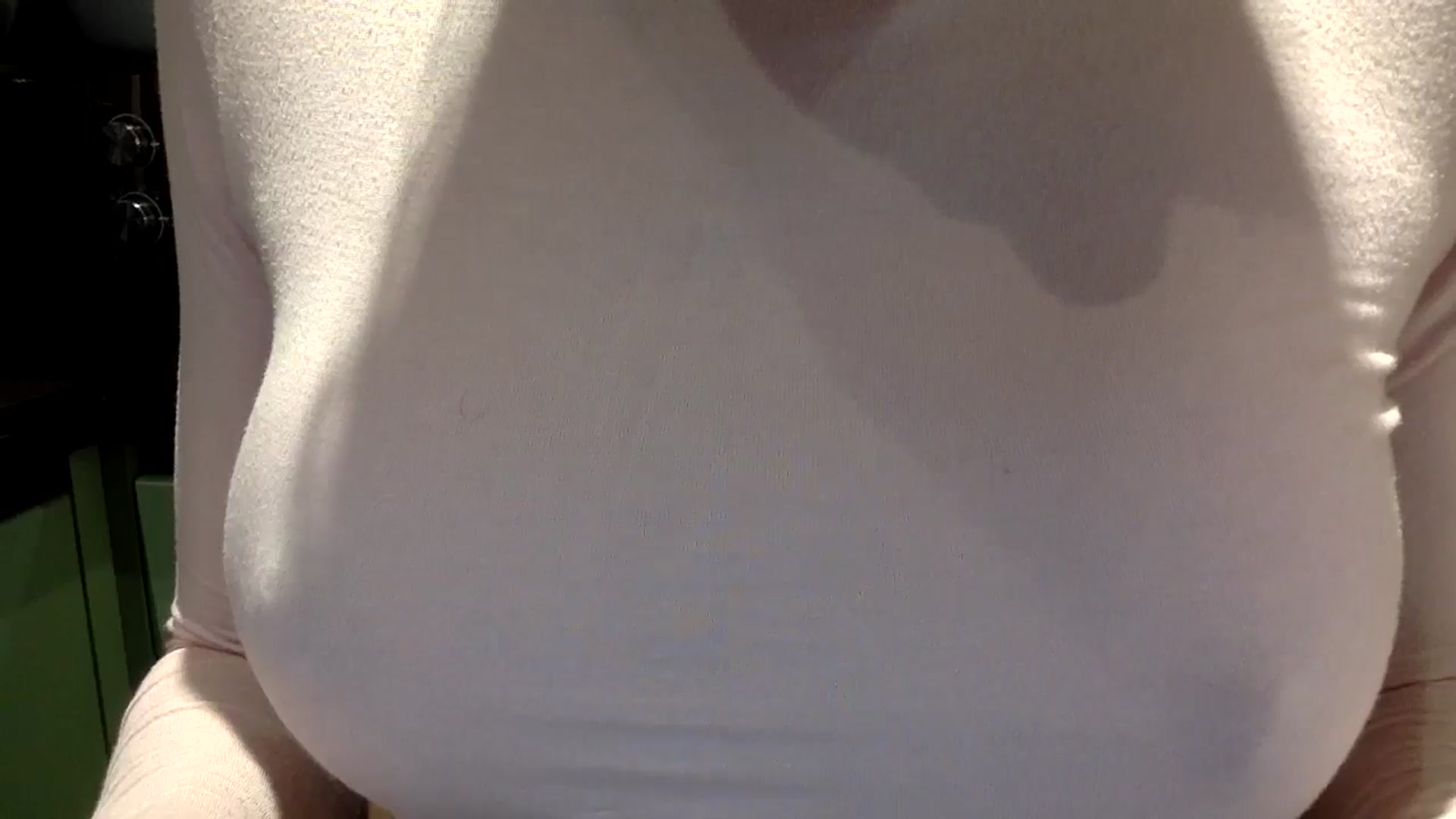 Gallery image thumbnail from EgoisticKitty's myfreecams stream on, 05/20/2024, 12:14 image 17 of 20