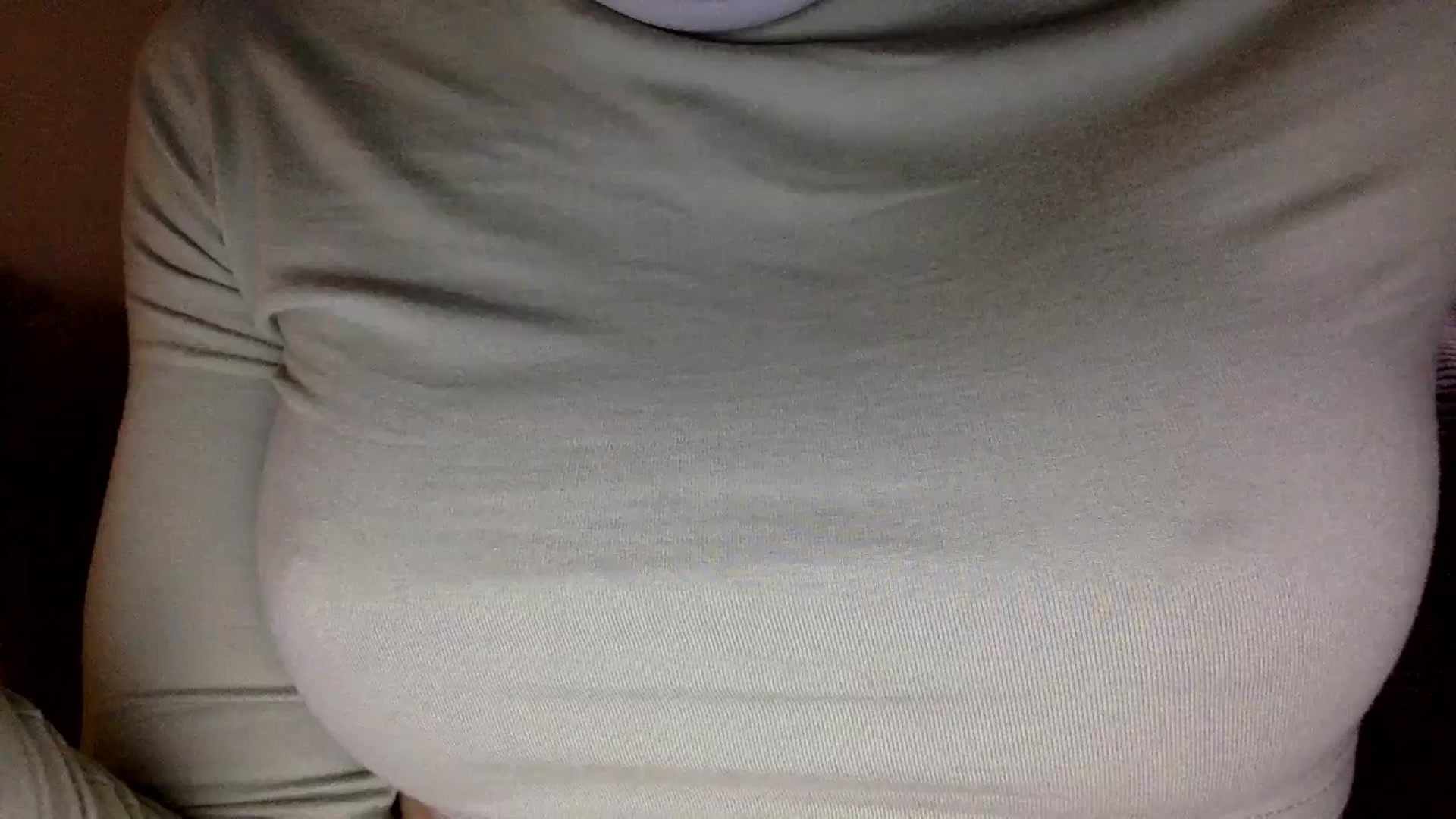 Gallery image thumbnail from EgoisticKitty's myfreecams stream on, 05/21/2024, 12:56 image 18 of 20