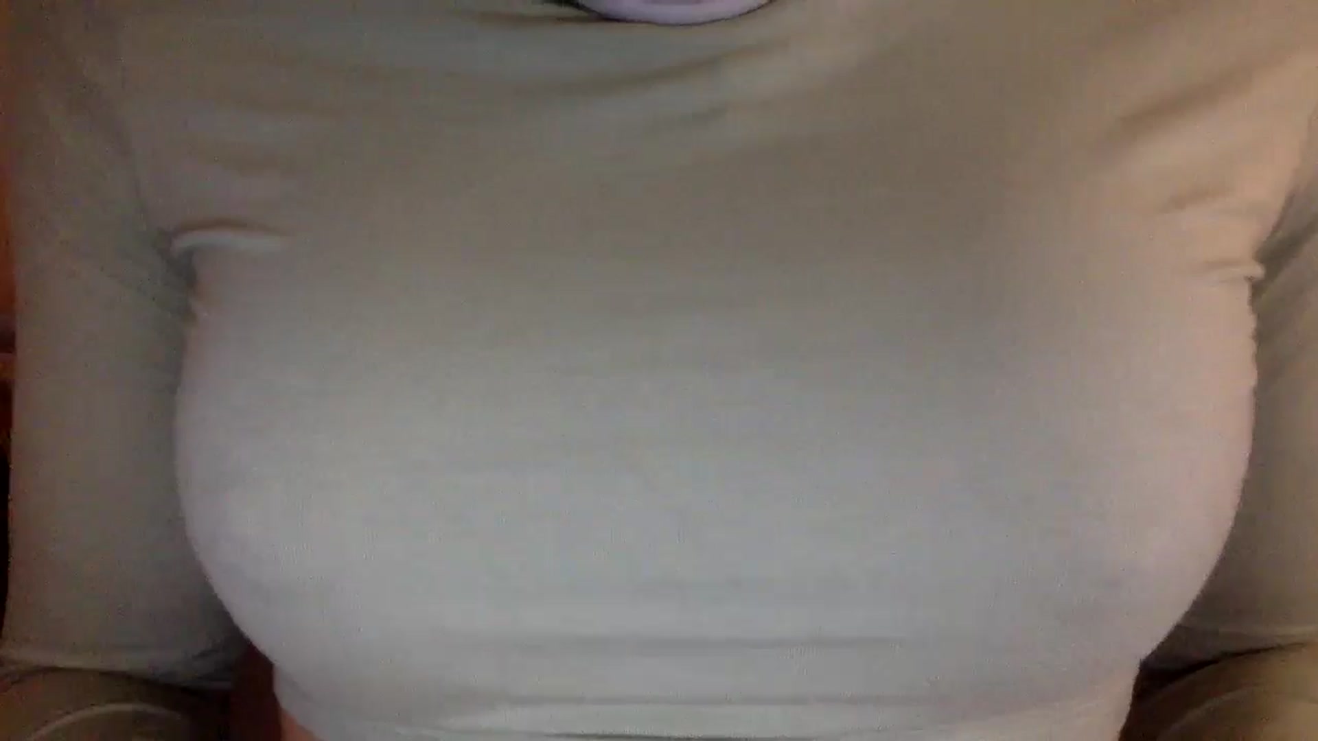 Gallery image thumbnail from EgoisticKitty's myfreecams stream on, 05/21/2024, 15:53 image 3 of 20