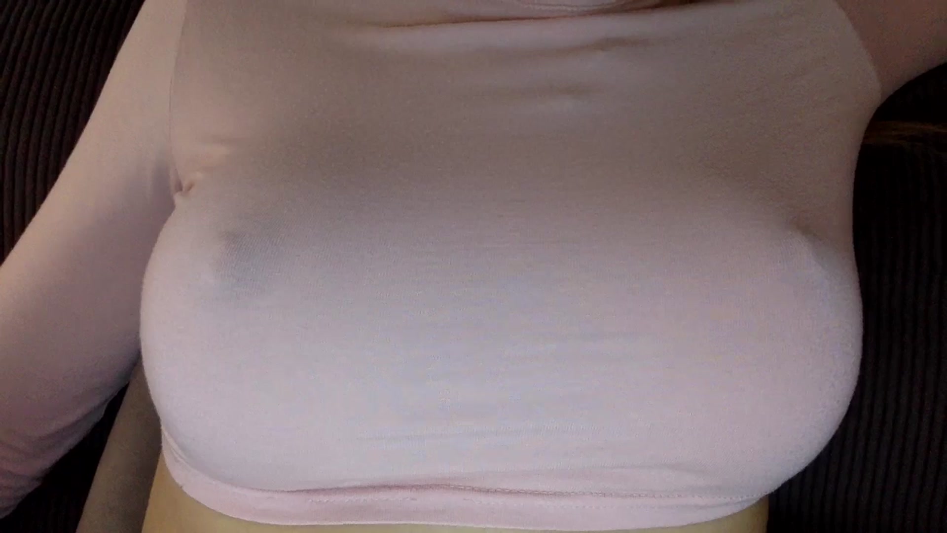 Gallery image thumbnail from EgoisticKitty's myfreecams stream on, 05/23/2024, 08:49 image 9 of 20