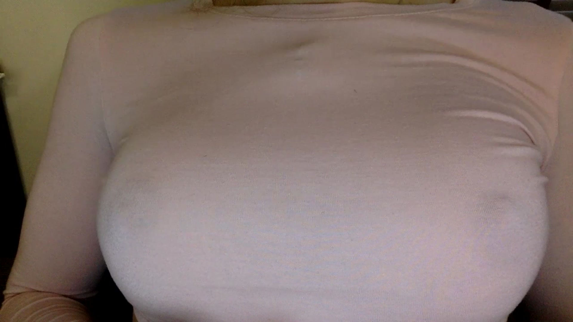 Gallery image thumbnail from EgoisticKitty's myfreecams stream on, 05/25/2024, 11:56 image 13 of 20