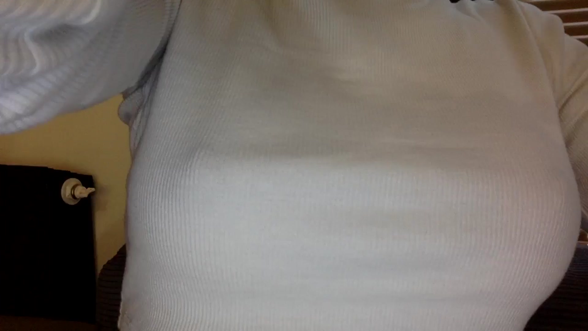 Gallery image thumbnail from EgoisticKitty's myfreecams stream on, 05/26/2024, 11:24 image 1 of 20