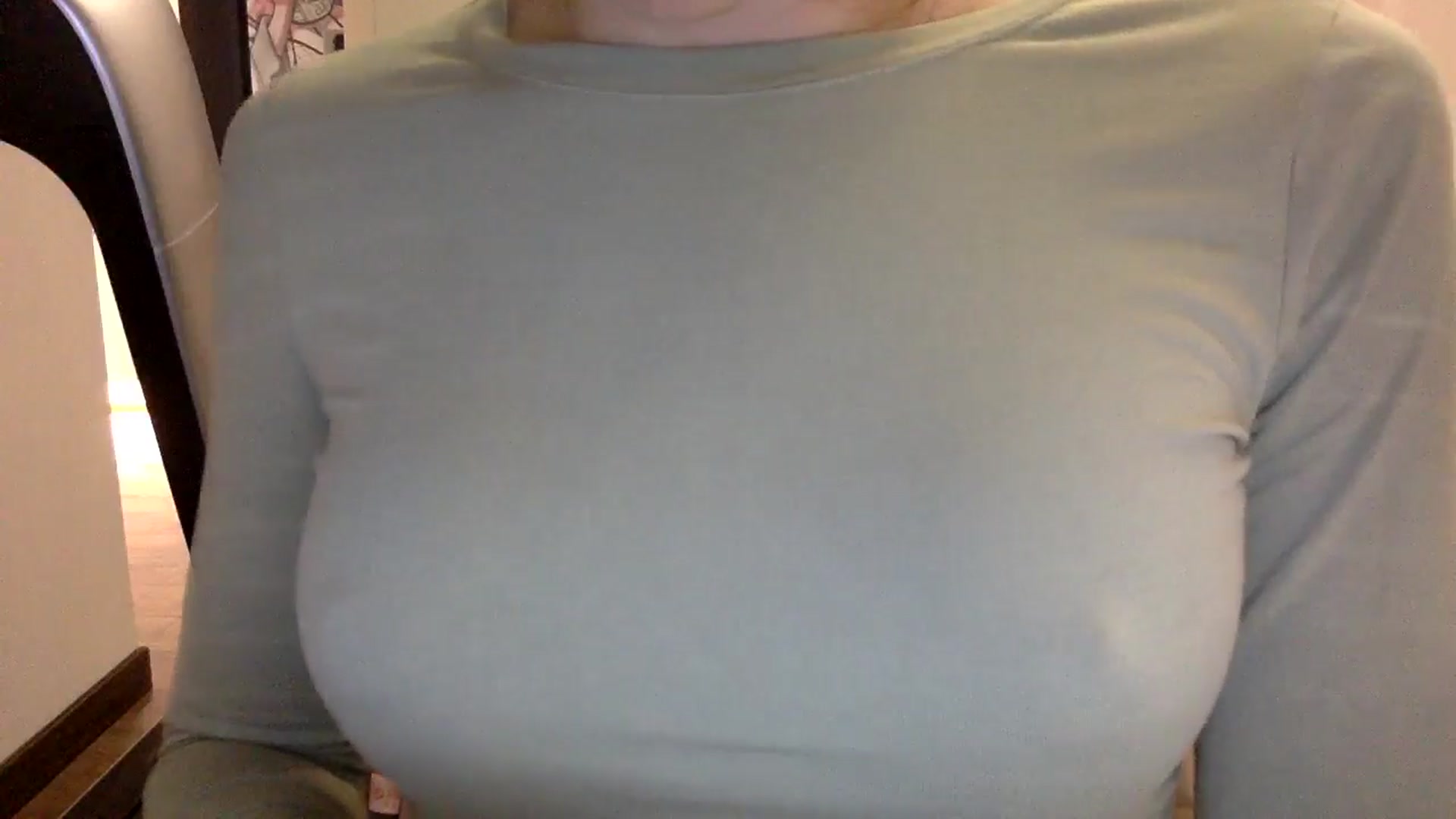 Gallery image thumbnail from EgoisticKitty's myfreecams stream on, 05/27/2024, 14:23 image 13 of 20