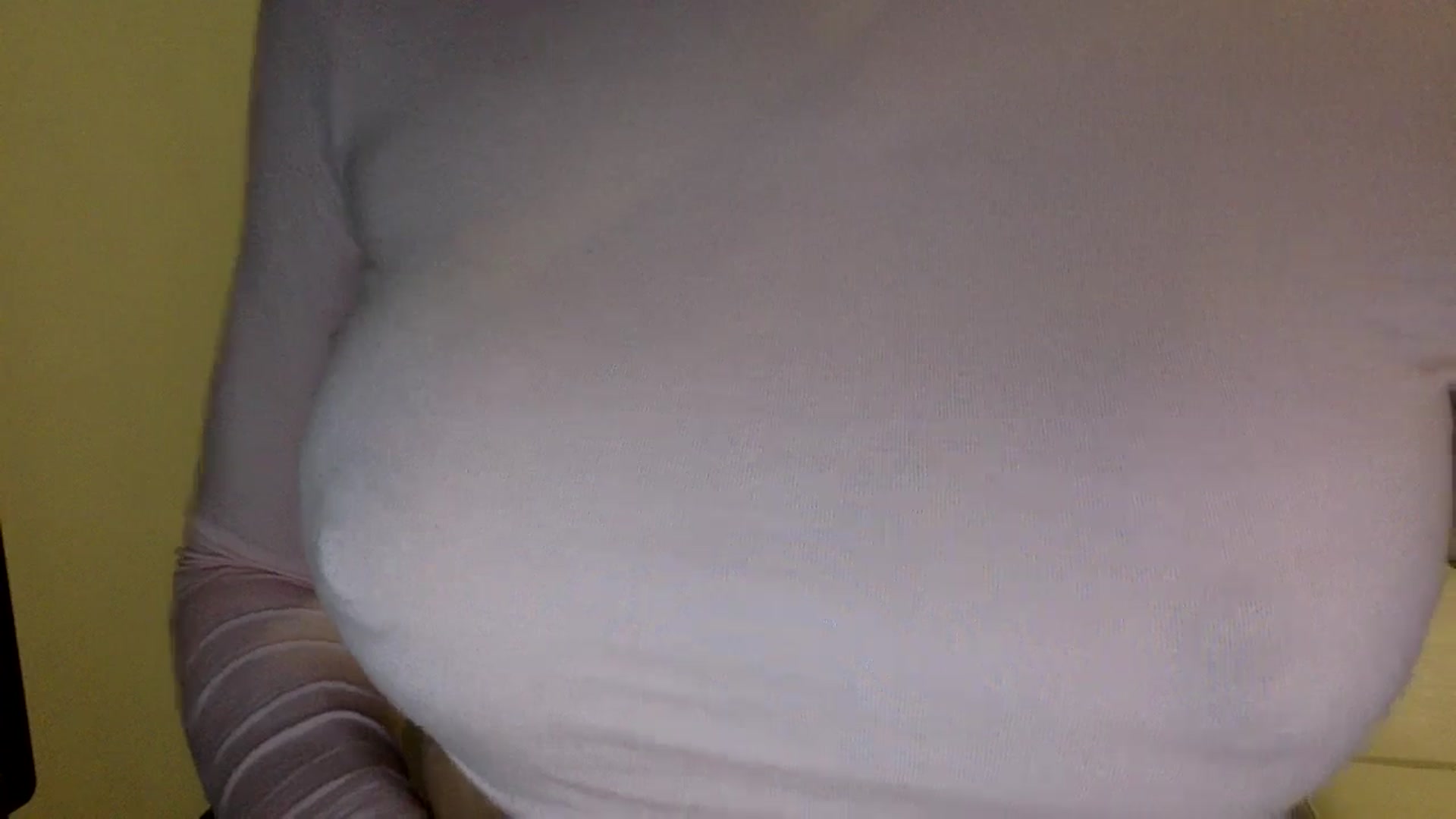 Gallery image thumbnail from EgoisticKitty's myfreecams stream on, 06/01/2024, 14:00 image 3 of 20