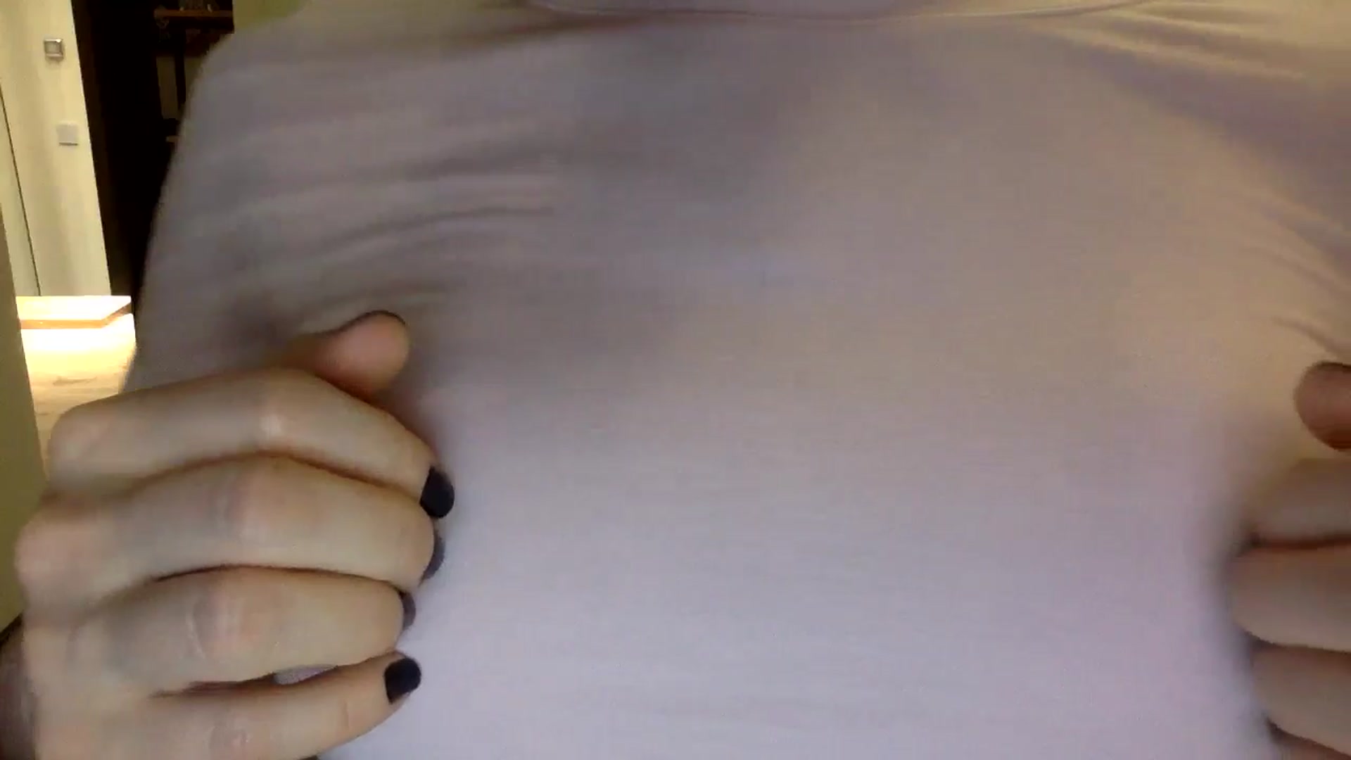Gallery image thumbnail from EgoisticKitty's myfreecams stream on, 06/01/2024, 15:00 image 8 of 20
