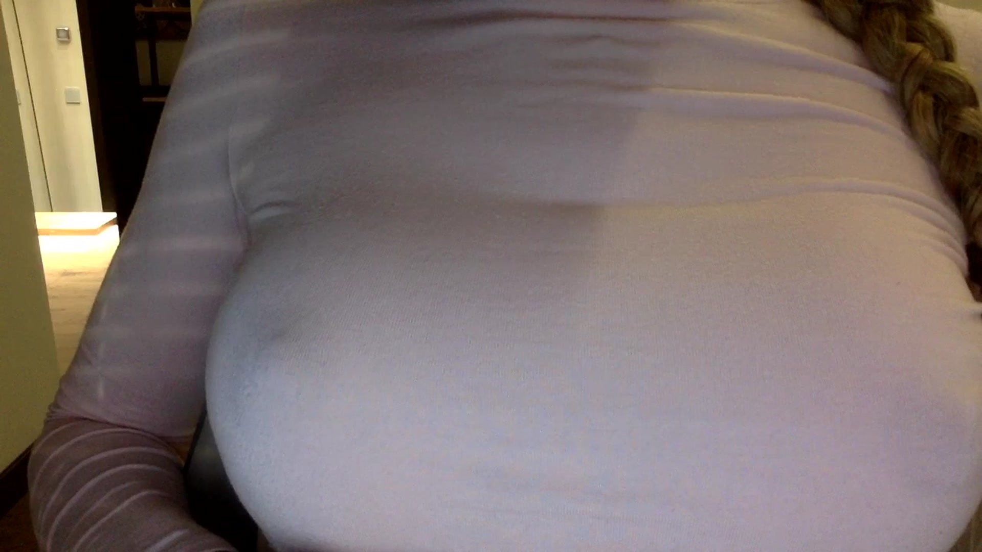 Gallery image thumbnail from EgoisticKitty's myfreecams stream on, 06/01/2024, 15:00 image 11 of 20