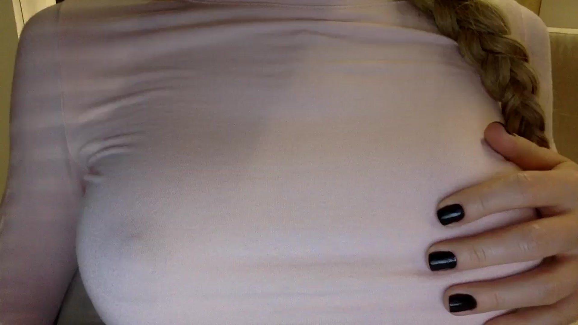 Gallery image thumbnail from EgoisticKitty's myfreecams stream on, 06/01/2024, 15:00 image 12 of 20