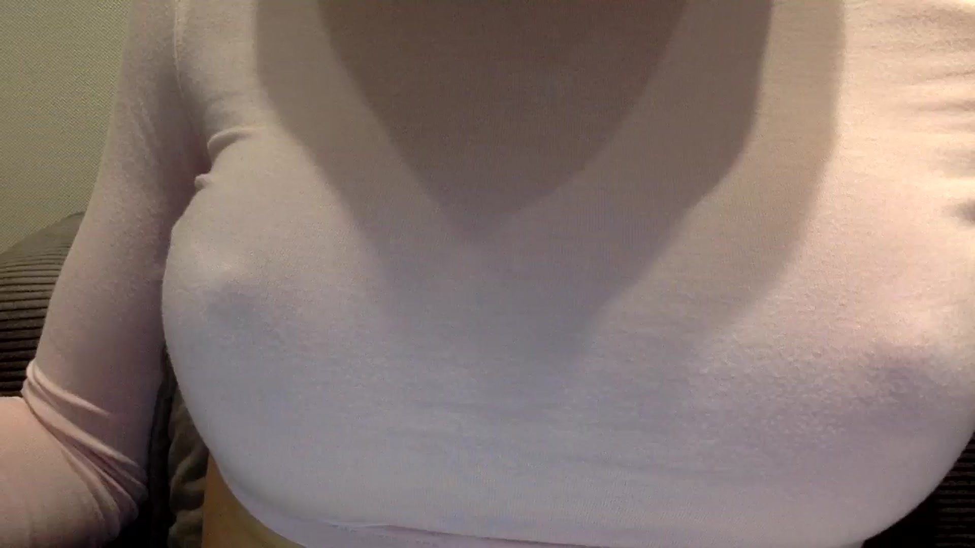 Gallery image thumbnail from EgoisticKitty's myfreecams stream on, 06/10/2024, 08:35 image 1 of 20