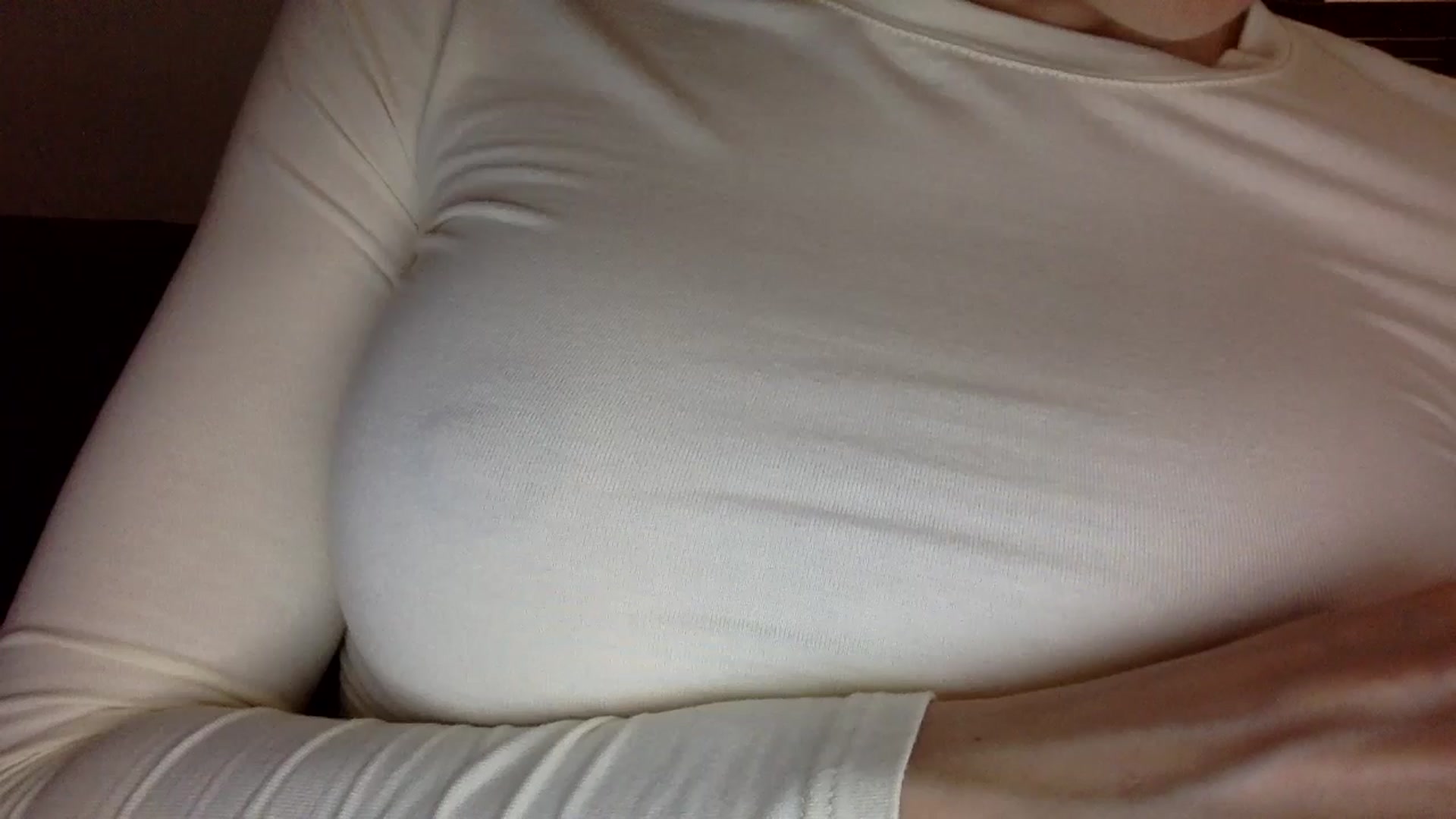 Gallery image thumbnail from EgoisticKitty's myfreecams stream on, 06/19/2024, 09:10 image 10 of 20