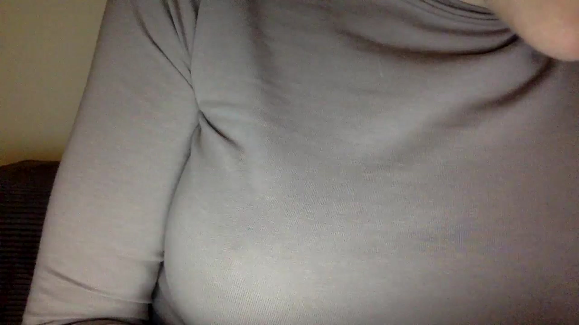 Gallery image thumbnail from EgoisticKitty's myfreecams stream on, 06/21/2024, 09:38 image 17 of 20