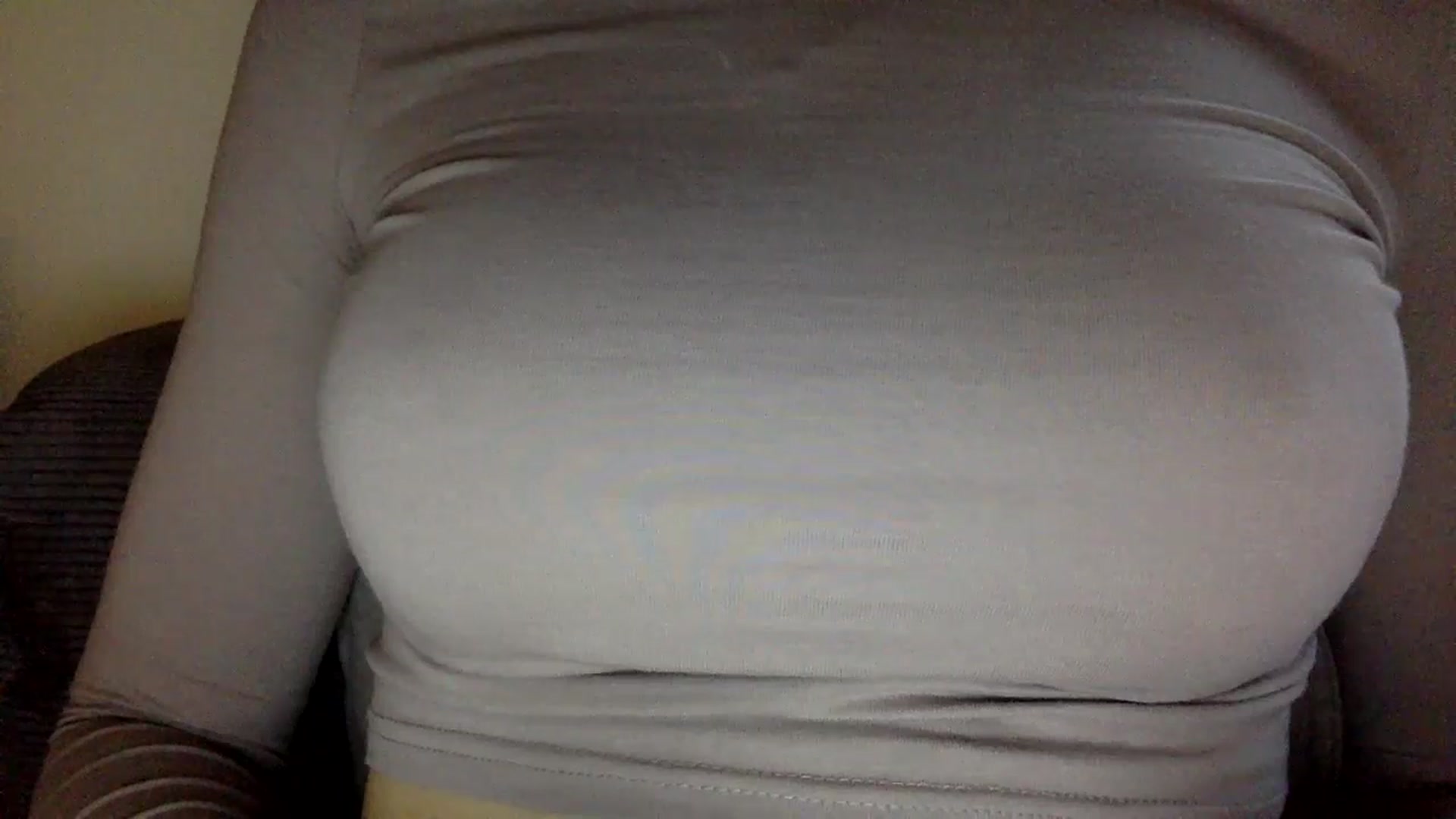 Gallery image thumbnail from EgoisticKitty's myfreecams stream on, 06/21/2024, 09:38 image 7 of 20