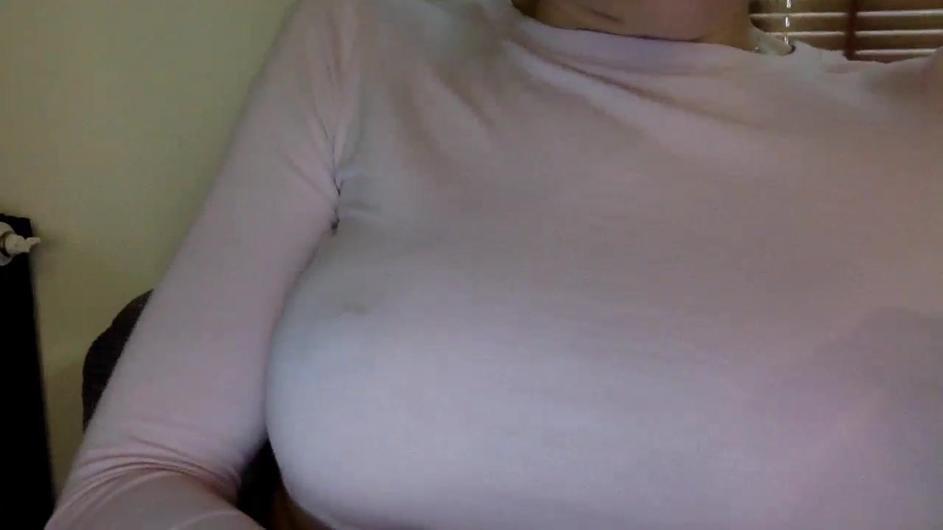 Gallery image thumbnail from EgoisticKitty's myfreecams stream on, 06/24/2024, 12:43 image 13 of 20