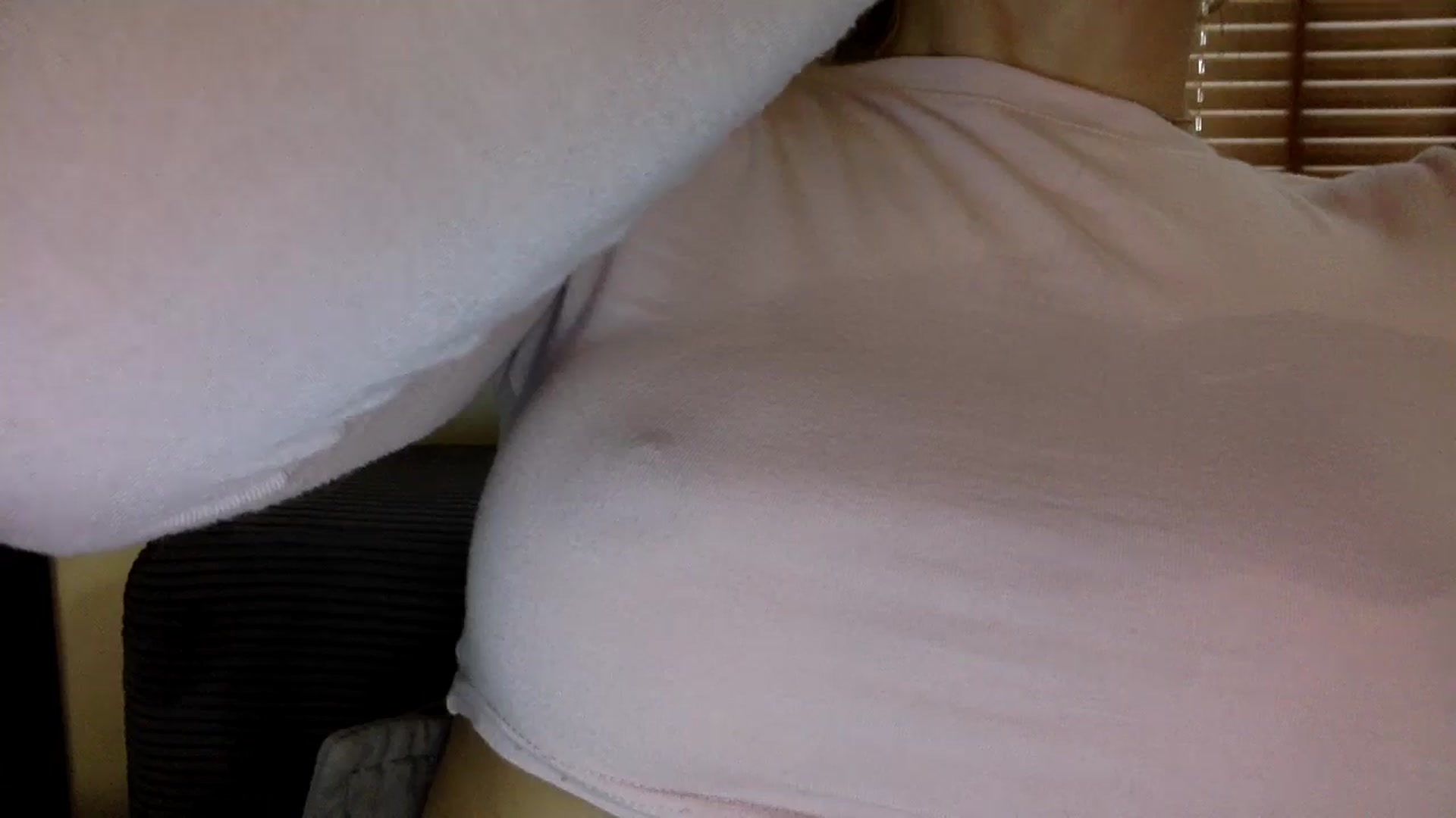 Gallery image thumbnail from EgoisticKitty's myfreecams stream on, 06/24/2024, 12:43 image 14 of 20