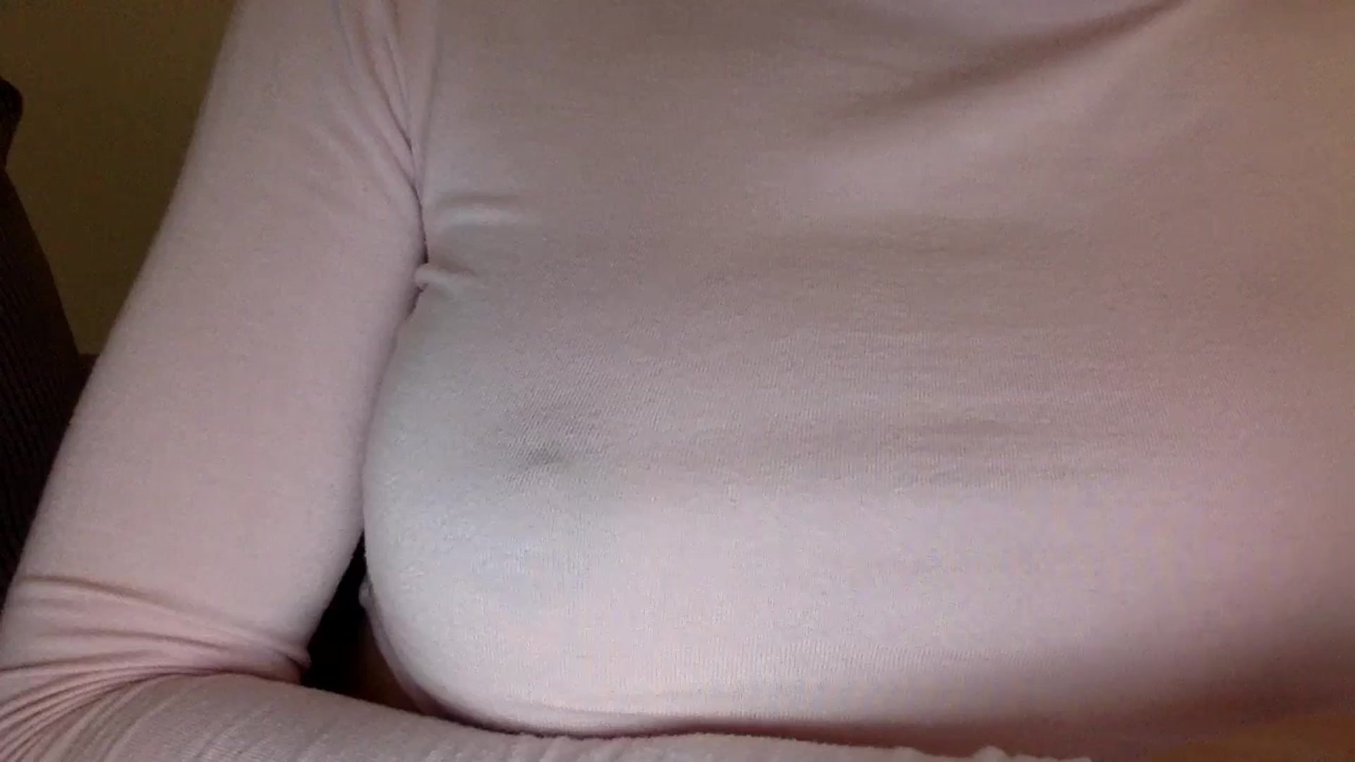 Gallery image thumbnail from EgoisticKitty's myfreecams stream on, 06/25/2024, 08:37 image 18 of 20