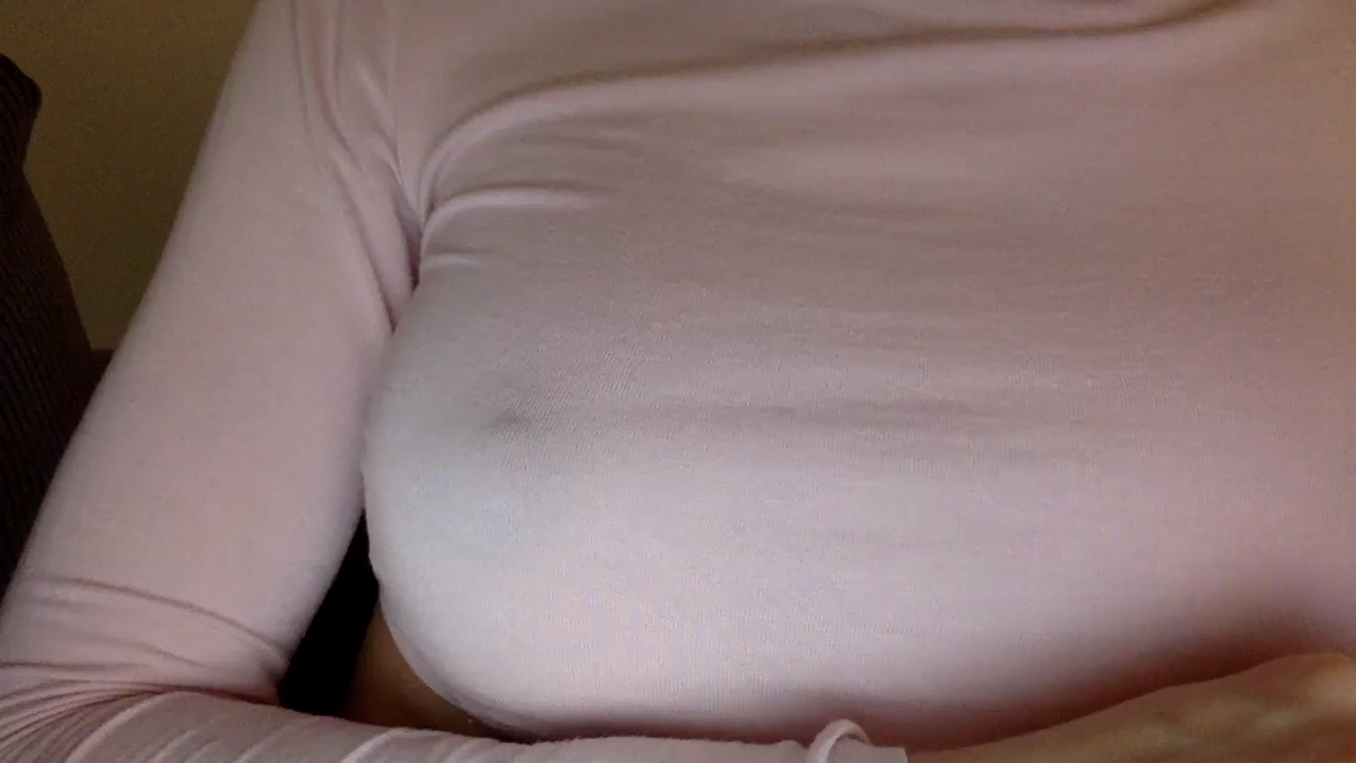 Gallery image thumbnail from EgoisticKitty's myfreecams stream on, 06/25/2024, 08:37 image 5 of 20