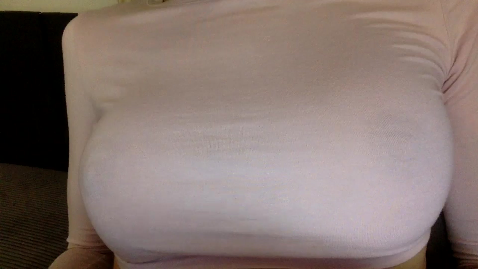 Gallery image thumbnail from EgoisticKitty's myfreecams stream on, 06/26/2024, 16:32 image 16 of 20