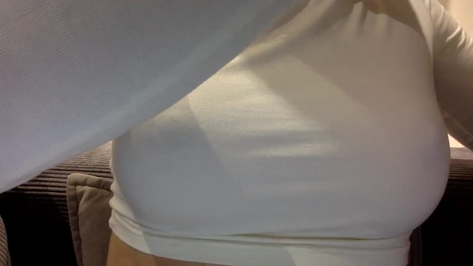 Gallery image thumbnail from EgoisticKitty's myfreecams stream on, 06/27/2024, 11:41 image 13 of 20