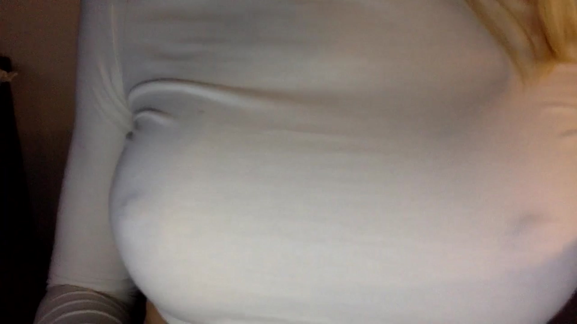 Gallery image thumbnail from EgoisticKitty's myfreecams stream on, 07/15/2024, 10:23 image 17 of 20