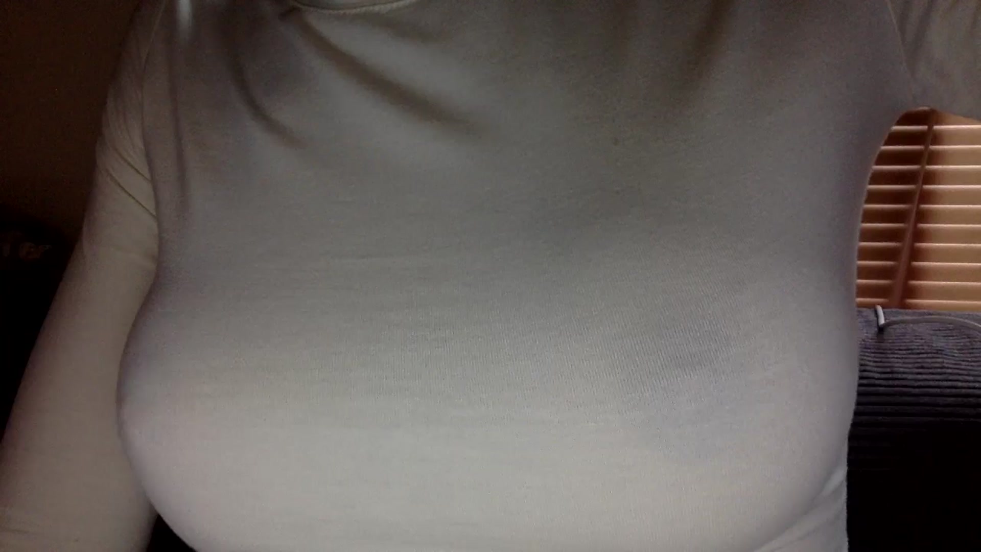 Gallery image thumbnail from EgoisticKitty's myfreecams stream on, 07/16/2024, 09:43 image 9 of 20