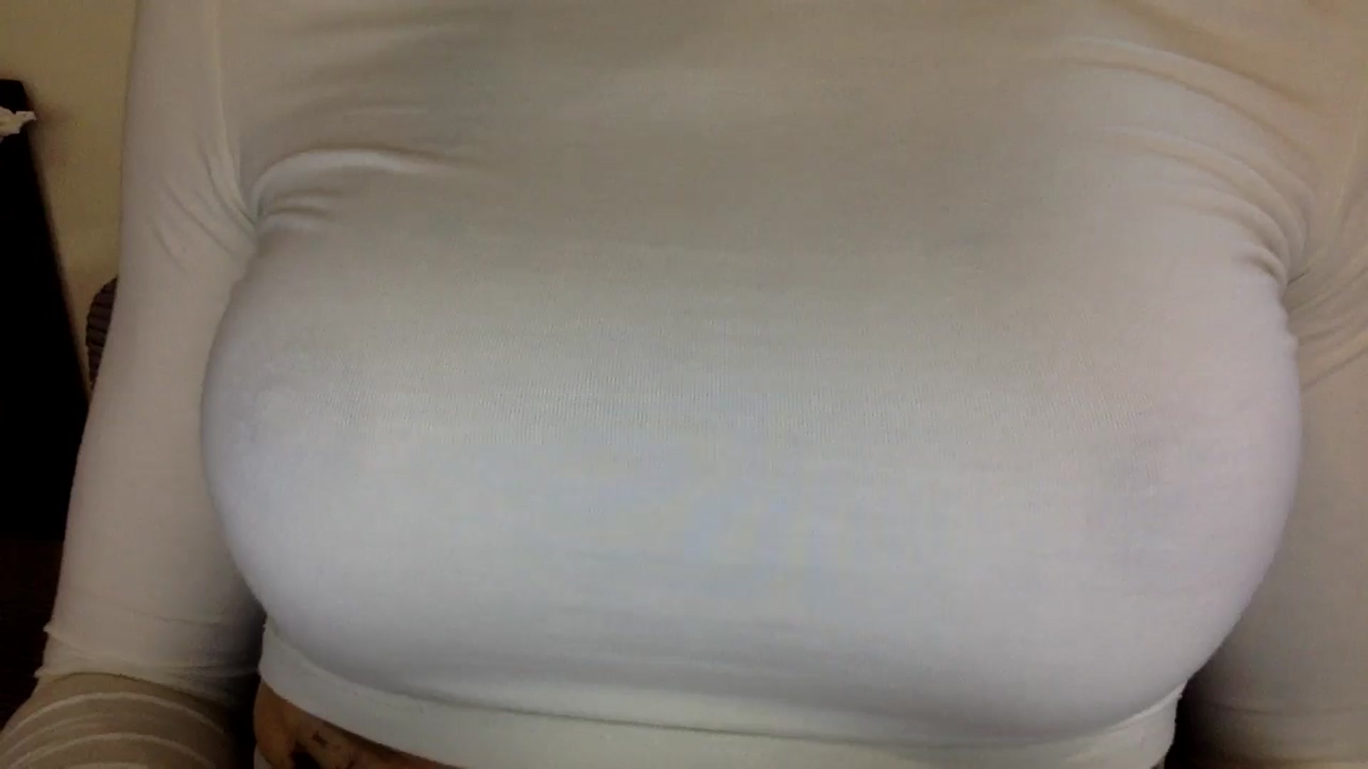 Gallery image thumbnail from EgoisticKitty's myfreecams stream on, 07/16/2024, 10:40 image 3 of 20