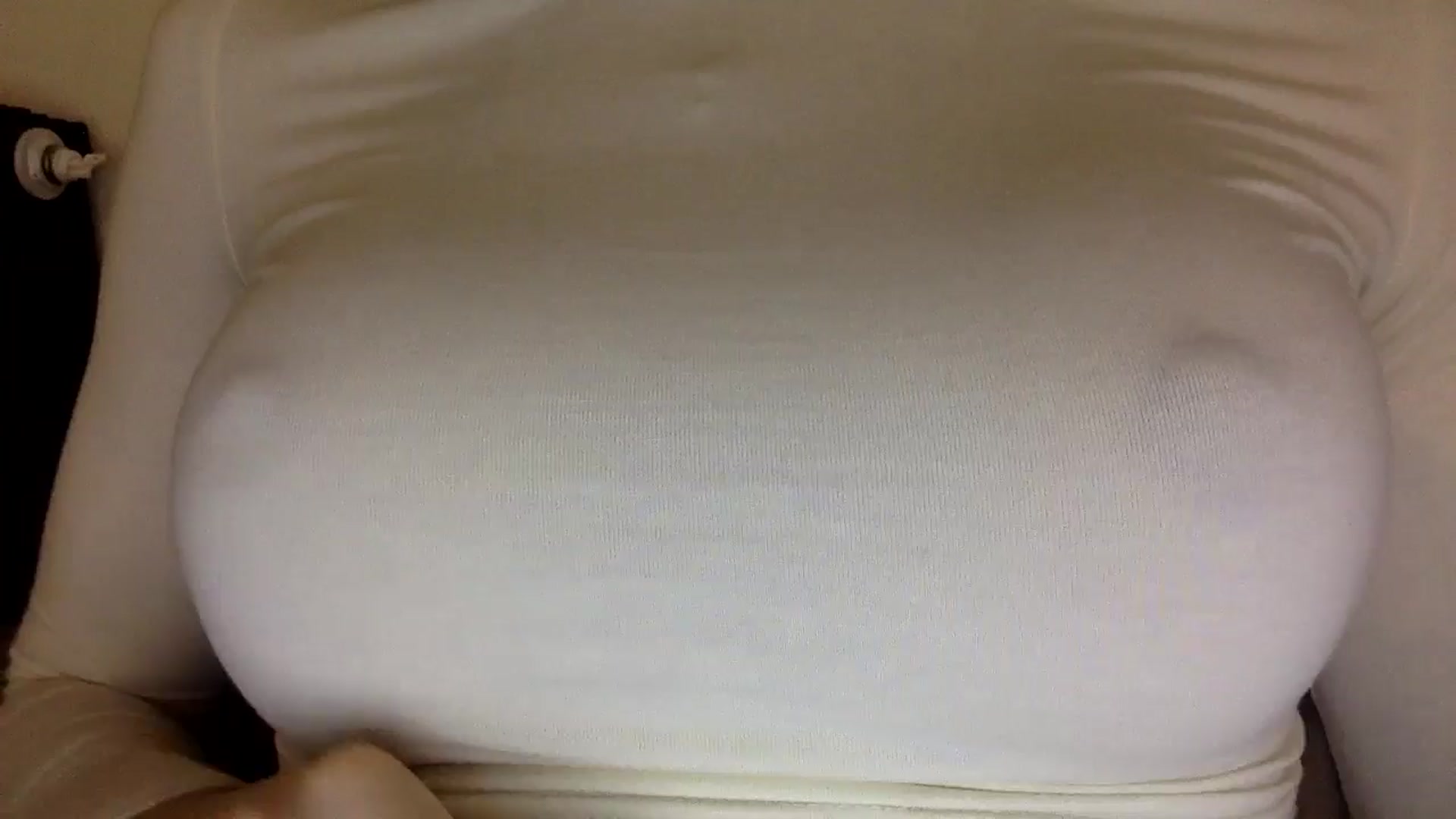 Gallery image thumbnail from EgoisticKitty's myfreecams stream on, 07/16/2024, 17:29 image 15 of 20