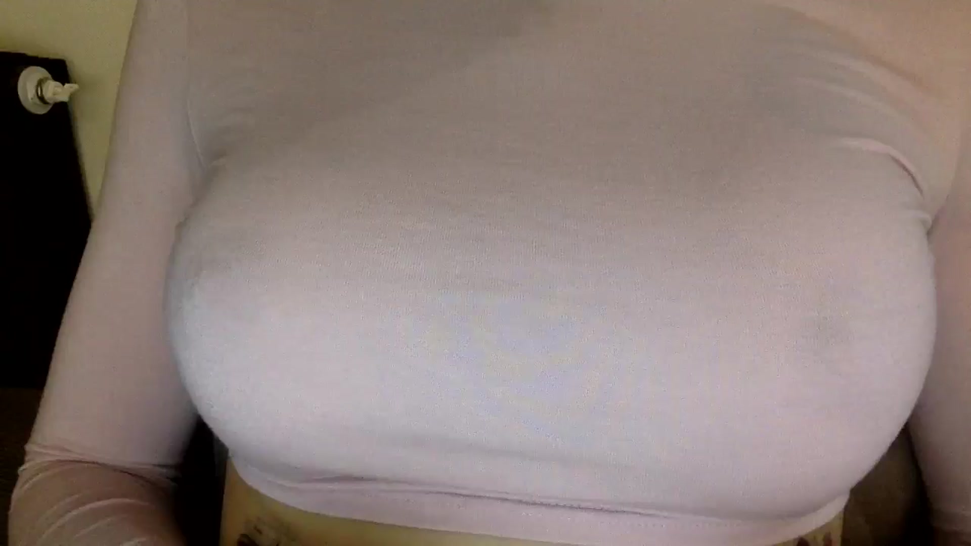 Gallery image thumbnail from EgoisticKitty's myfreecams stream on, 07/17/2024, 10:45 image 1 of 20