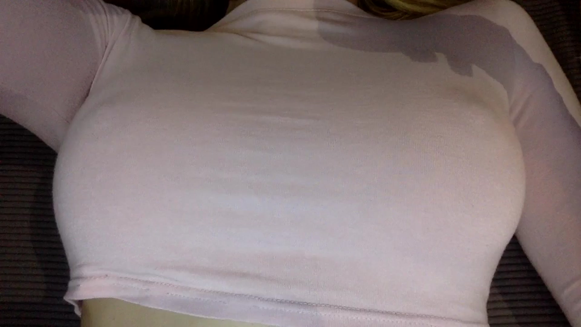 Gallery image thumbnail from EgoisticKitty's myfreecams stream on, 07/17/2024, 11:34 image 19 of 20