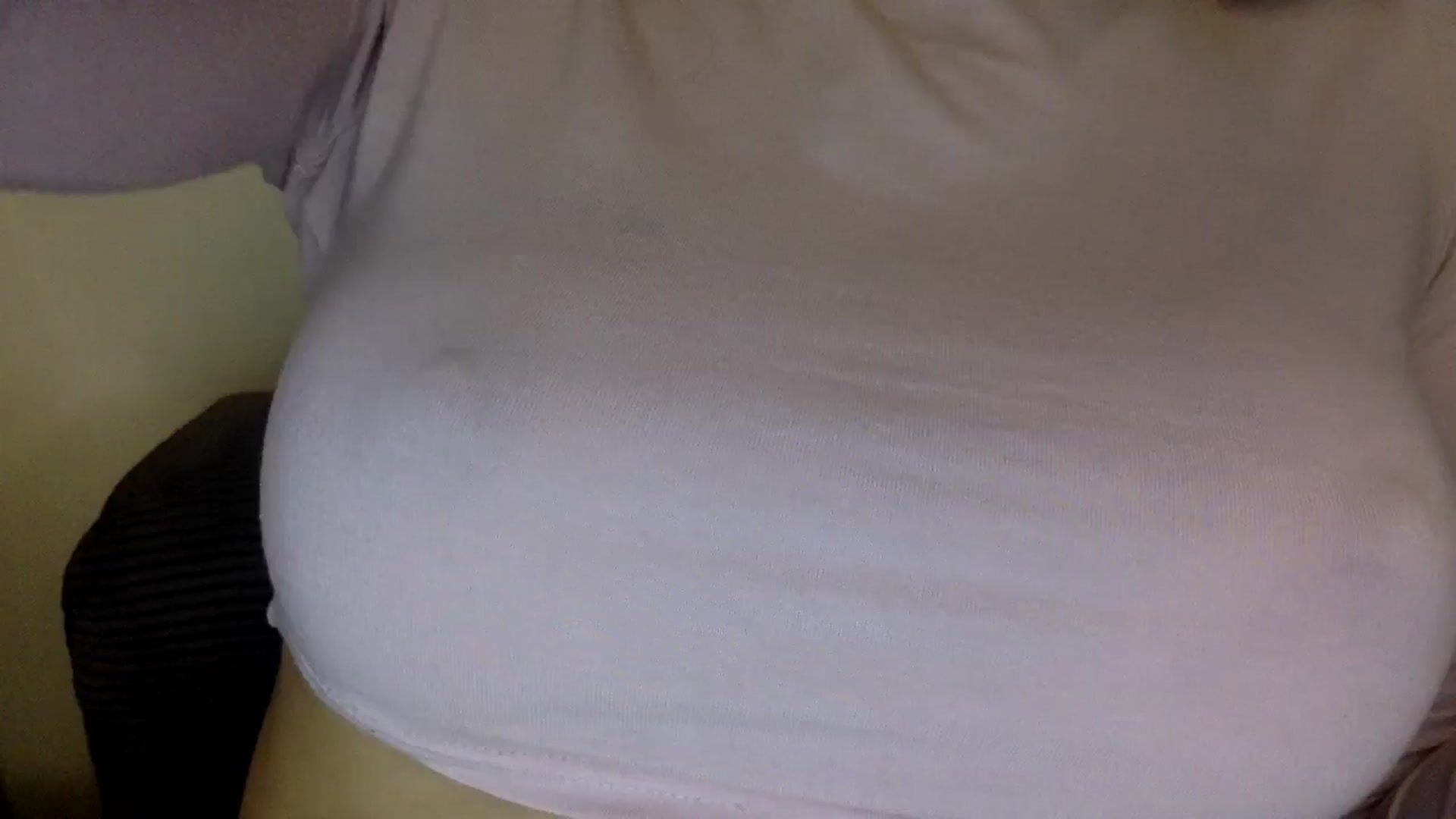 Gallery image thumbnail from EgoisticKitty's myfreecams stream on, 07/17/2024, 14:35 image 1 of 20