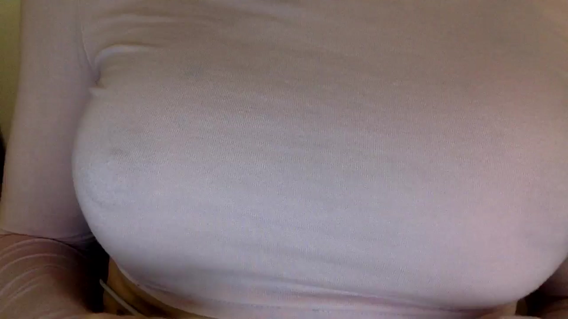Gallery image thumbnail from EgoisticKitty's myfreecams stream on, 07/17/2024, 15:39 image 17 of 20