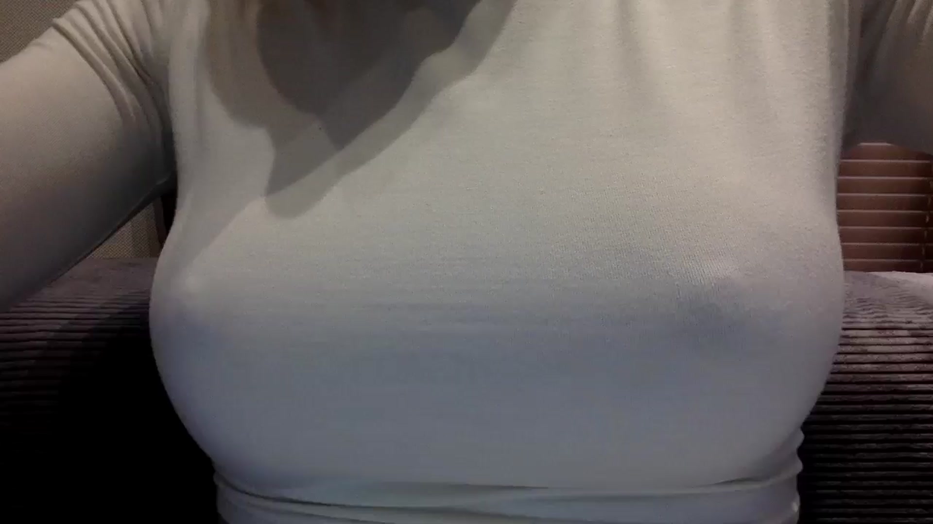 Gallery image thumbnail from EgoisticKitty's myfreecams stream on, 07/22/2024, 08:24 image 1 of 20