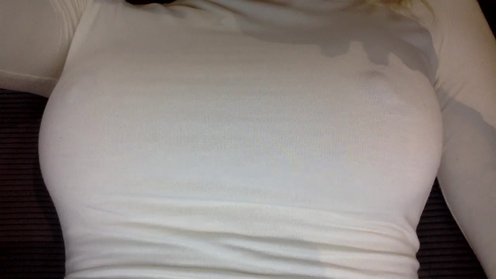 Gallery image thumbnail from EgoisticKitty's myfreecams stream on, 07/22/2024, 11:48 image 17 of 20